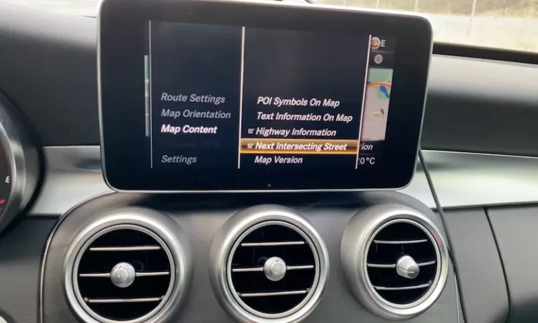 Mercedes Screen Not Working