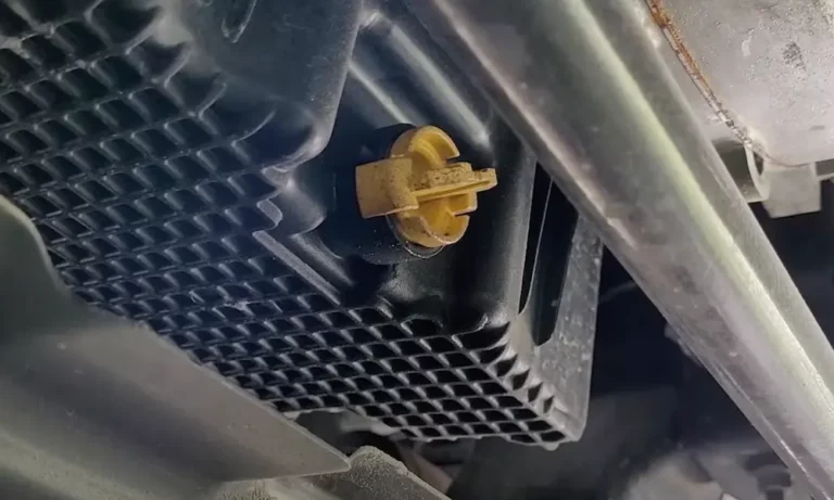 Ford Plastic Drain Plug