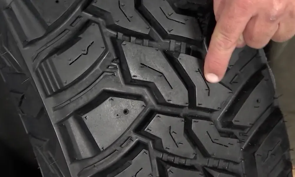 Who Makes Mastercraft Tires