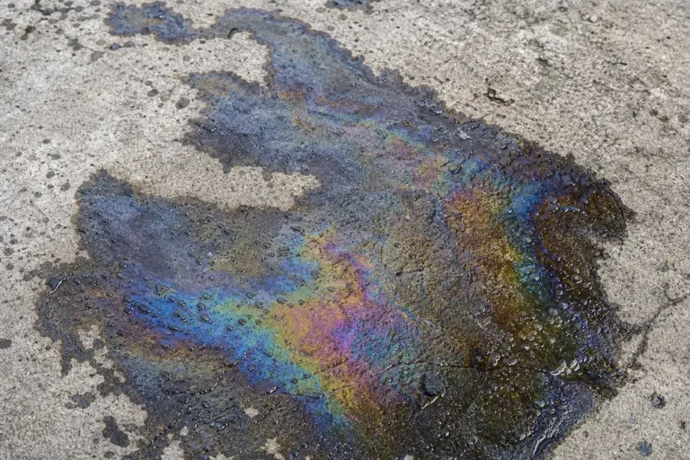 How to Remove Engine Oil from Concrete